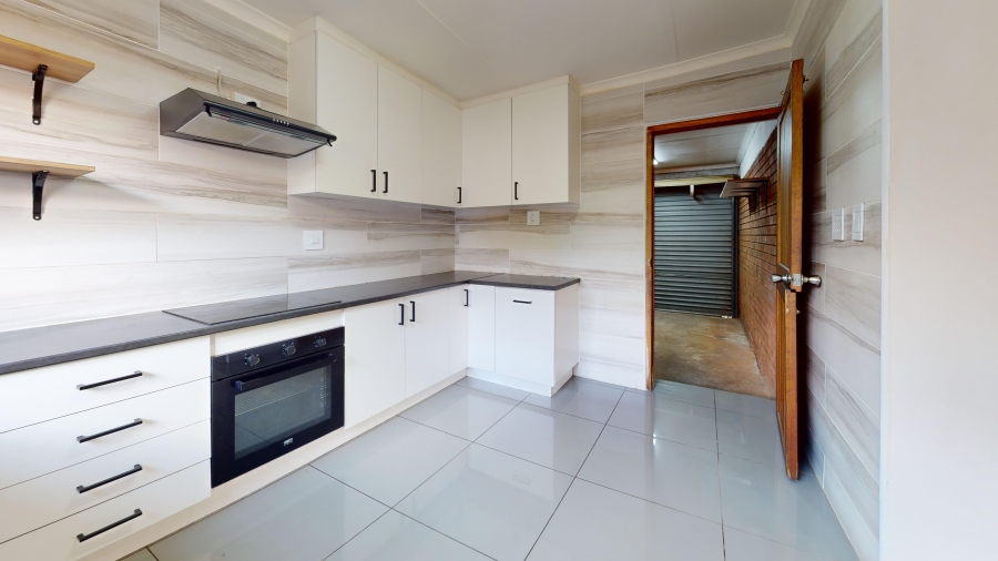 2 Bedroom Property for Sale in Witfield Gauteng