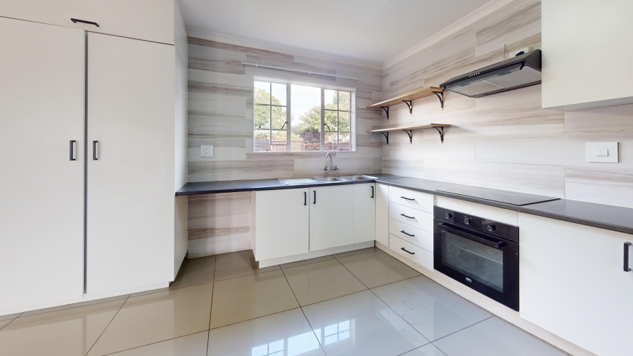2 Bedroom Property for Sale in Witfield Gauteng