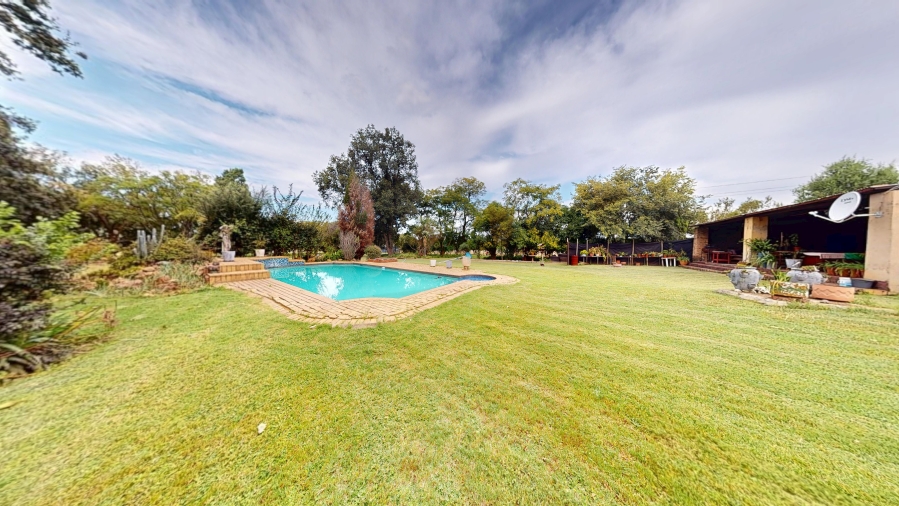 6 Bedroom Property for Sale in Benoni AH Gauteng