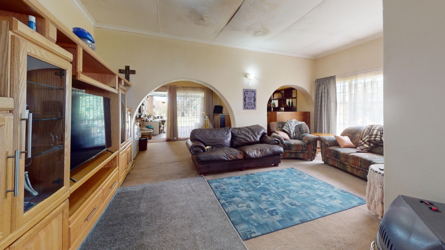 6 Bedroom Property for Sale in Benoni AH Gauteng