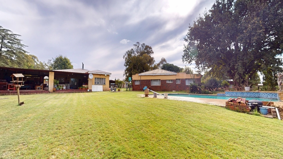 6 Bedroom Property for Sale in Benoni AH Gauteng