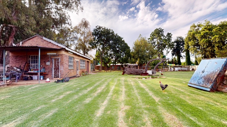 6 Bedroom Property for Sale in Benoni AH Gauteng