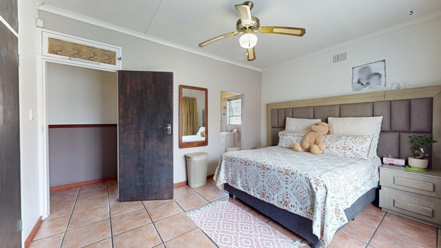 4 Bedroom Property for Sale in Lilianton Gauteng