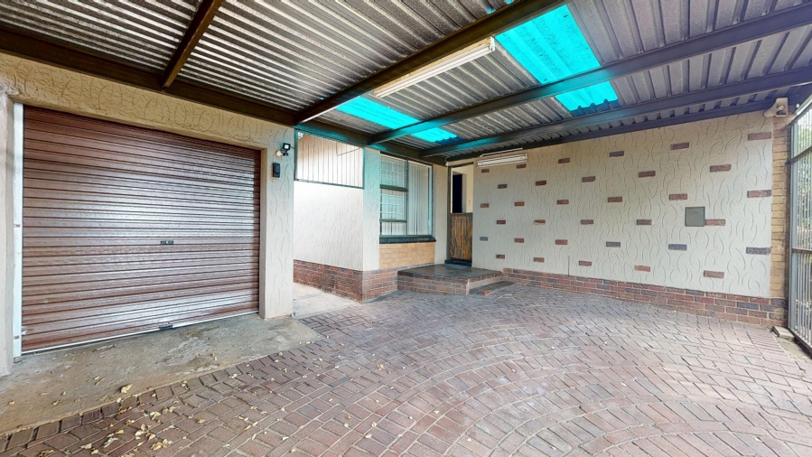 4 Bedroom Property for Sale in Lilianton Gauteng