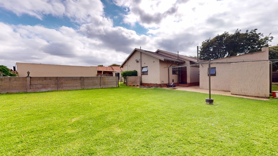 4 Bedroom Property for Sale in Lilianton Gauteng