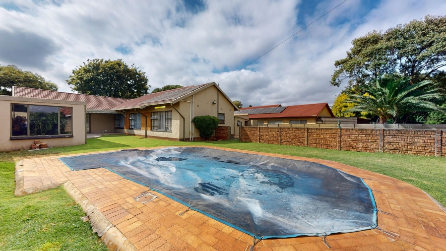4 Bedroom Property for Sale in Lilianton Gauteng