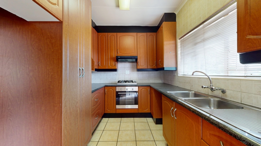 2 Bedroom Property for Sale in Witfield Gauteng