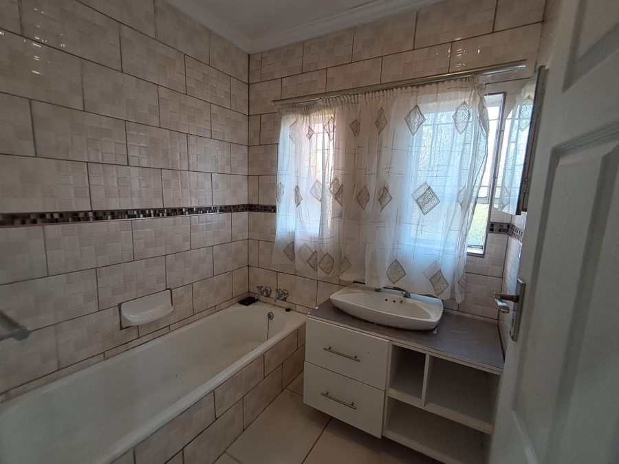 To Let 3 Bedroom Property for Rent in Vanderbijlpark SE Gauteng