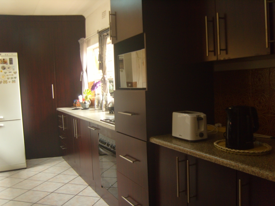 4 Bedroom Property for Sale in Brackenhurst Gauteng