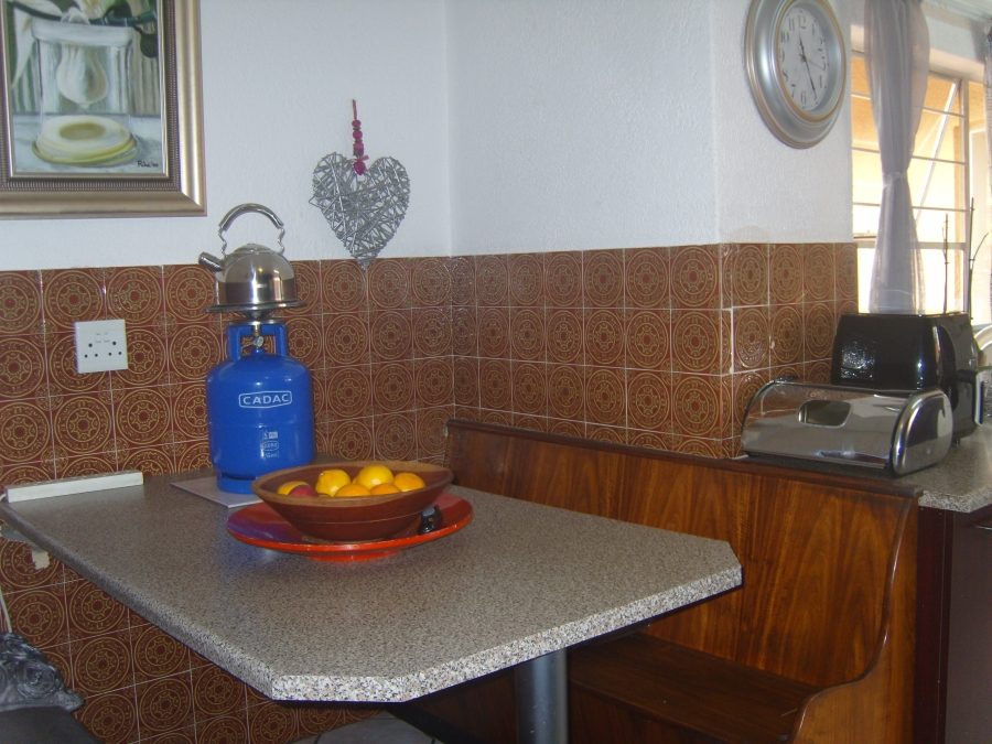 4 Bedroom Property for Sale in Brackenhurst Gauteng