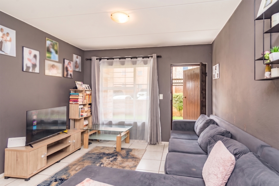 2 Bedroom Property for Sale in Honeypark Gauteng