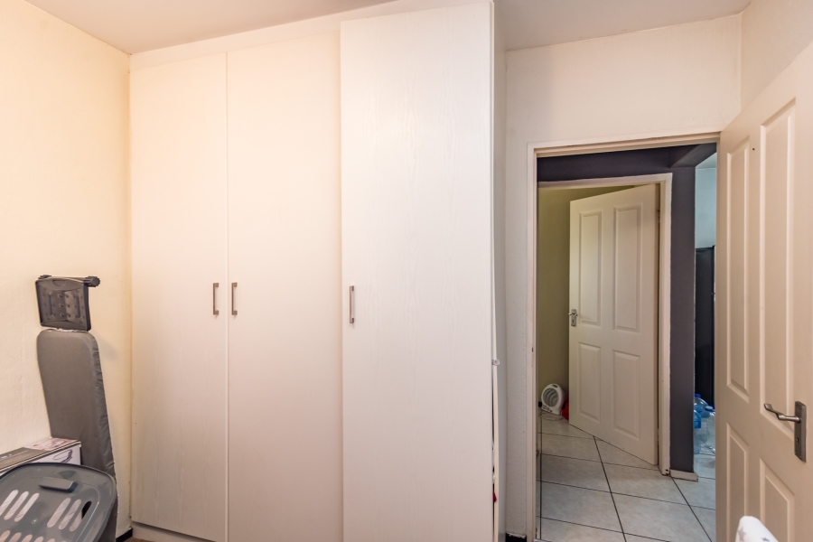 2 Bedroom Property for Sale in Honeypark Gauteng