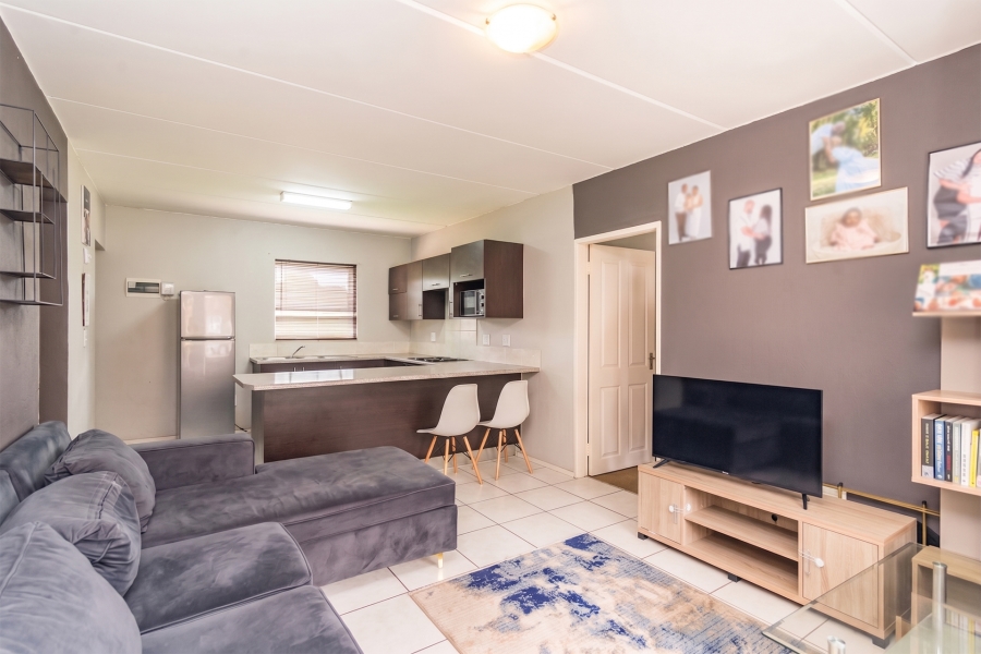2 Bedroom Property for Sale in Honeypark Gauteng