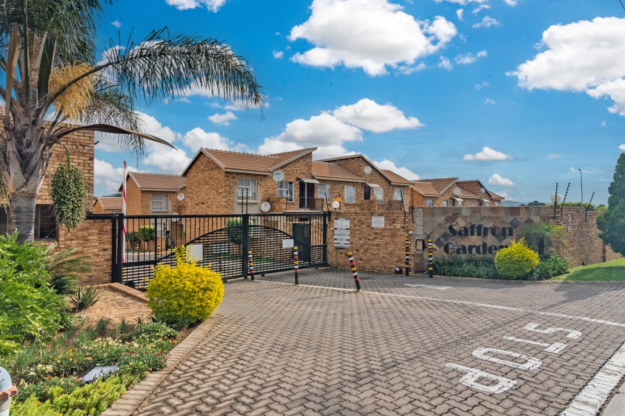 2 Bedroom Property for Sale in Honeypark Gauteng