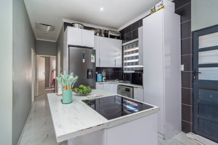 3 Bedroom Property for Sale in Fleurhof Gauteng