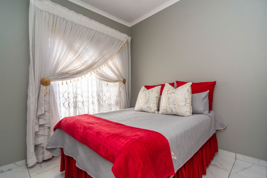 3 Bedroom Property for Sale in Fleurhof Gauteng