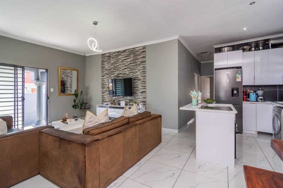 3 Bedroom Property for Sale in Fleurhof Gauteng