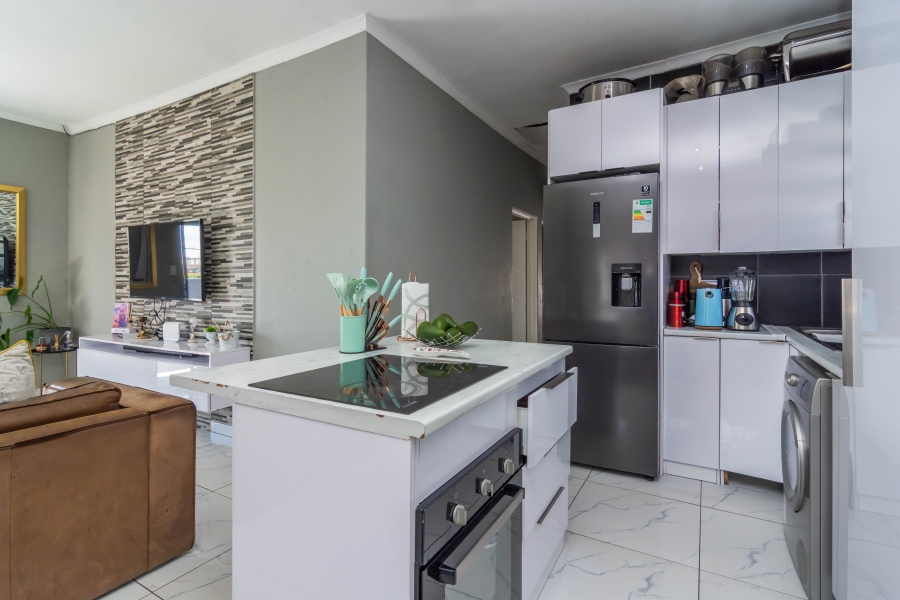 3 Bedroom Property for Sale in Fleurhof Gauteng