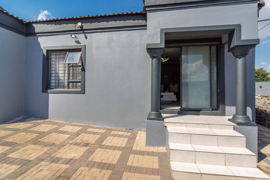 3 Bedroom Property for Sale in Fleurhof Gauteng