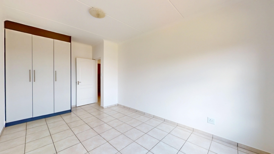 2 Bedroom Property for Sale in Cloverdene Gauteng