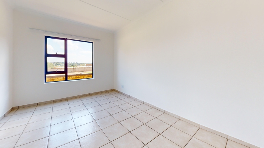 2 Bedroom Property for Sale in Cloverdene Gauteng