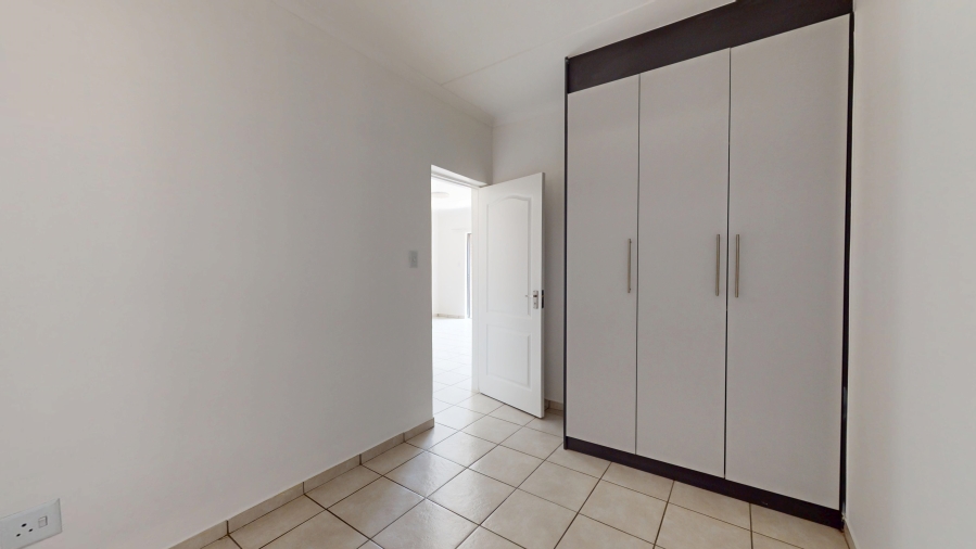 2 Bedroom Property for Sale in Cloverdene Gauteng