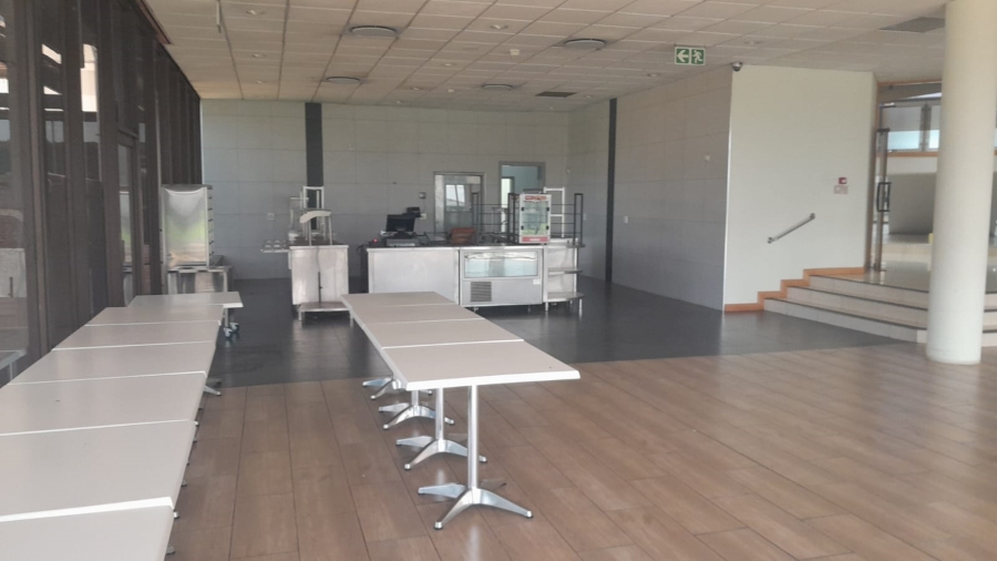 To Let Commercial Property for Rent in Randjespark Gauteng