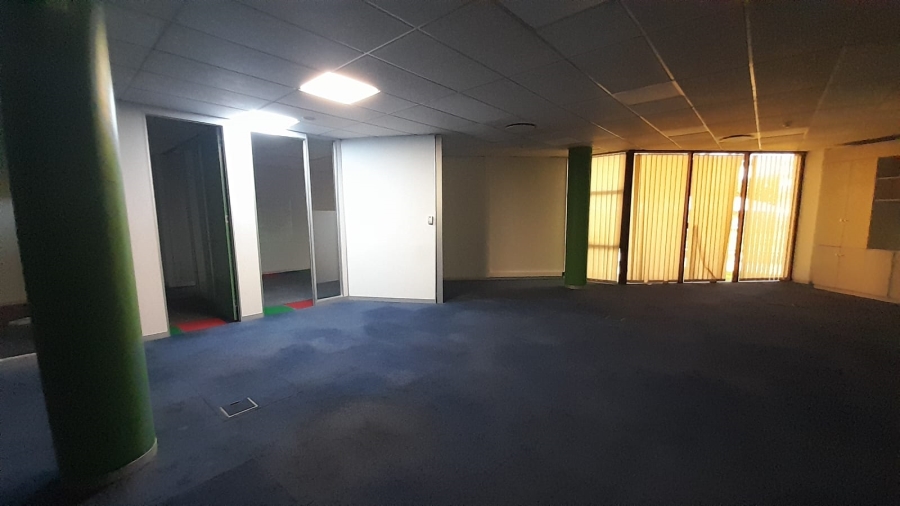 To Let Commercial Property for Rent in Randjespark Gauteng