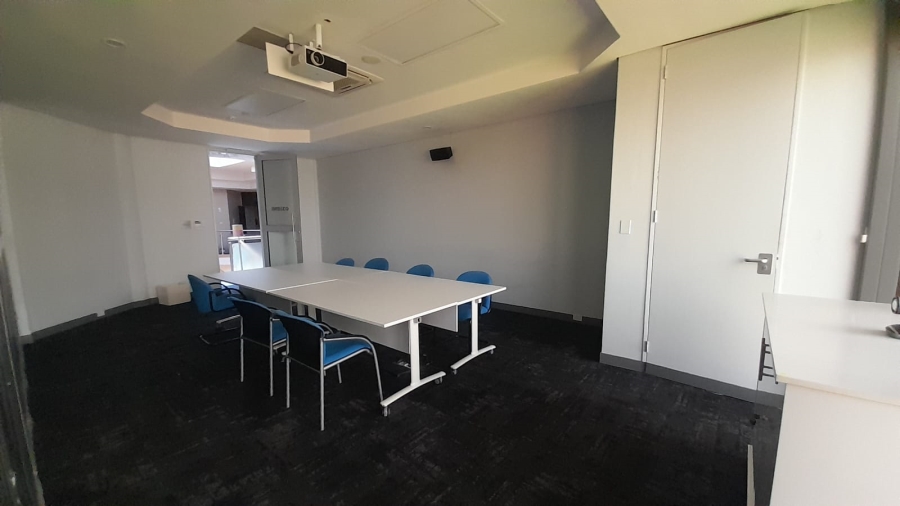 To Let Commercial Property for Rent in Randjespark Gauteng