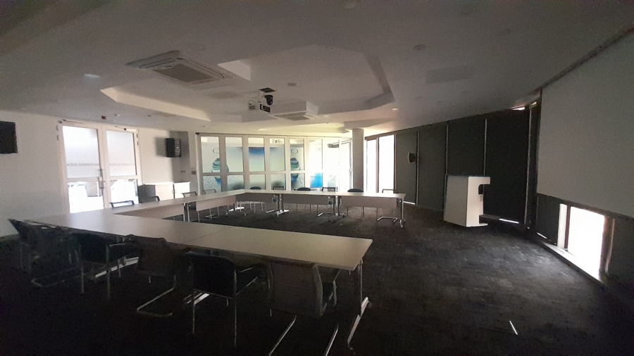 To Let Commercial Property for Rent in Randjespark Gauteng