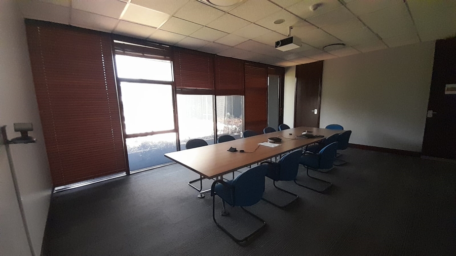 To Let Commercial Property for Rent in Randjespark Gauteng