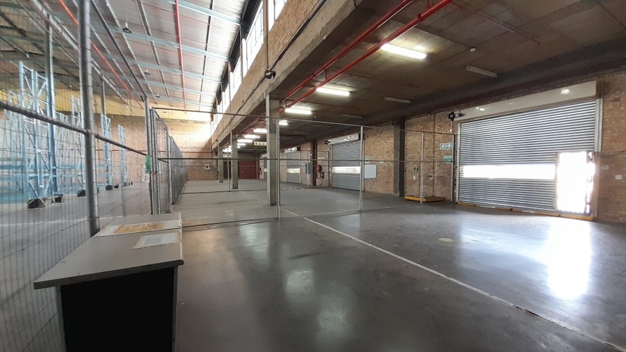 To Let Commercial Property for Rent in Randjespark Gauteng