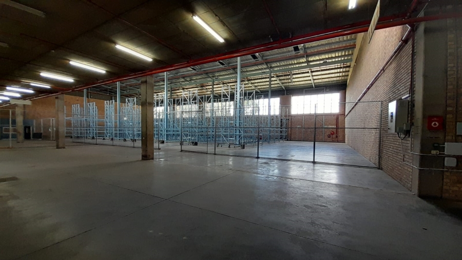 To Let Commercial Property for Rent in Randjespark Gauteng