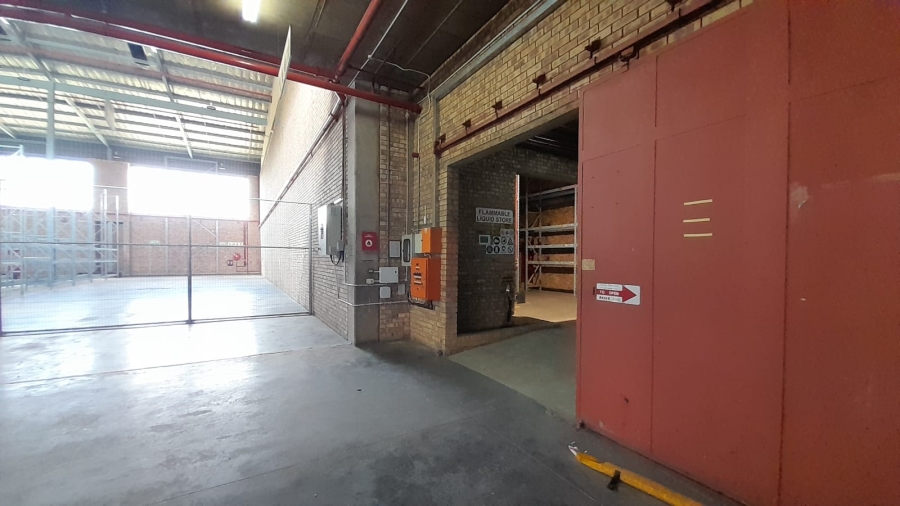 To Let Commercial Property for Rent in Randjespark Gauteng
