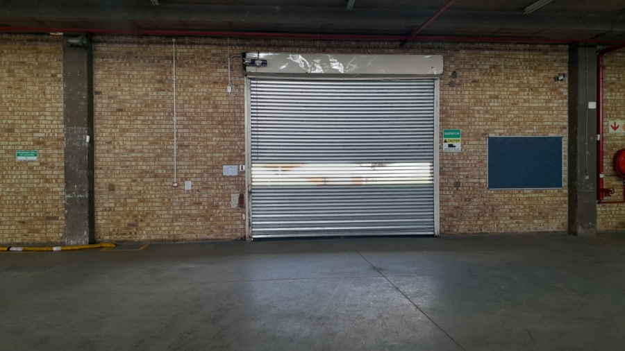 To Let Commercial Property for Rent in Randjespark Gauteng