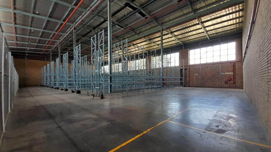 To Let Commercial Property for Rent in Randjespark Gauteng