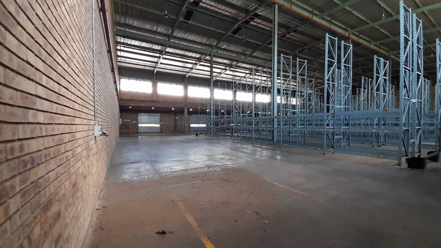 To Let Commercial Property for Rent in Randjespark Gauteng
