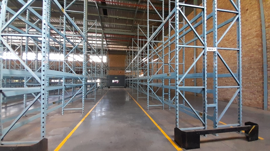 To Let Commercial Property for Rent in Randjespark Gauteng