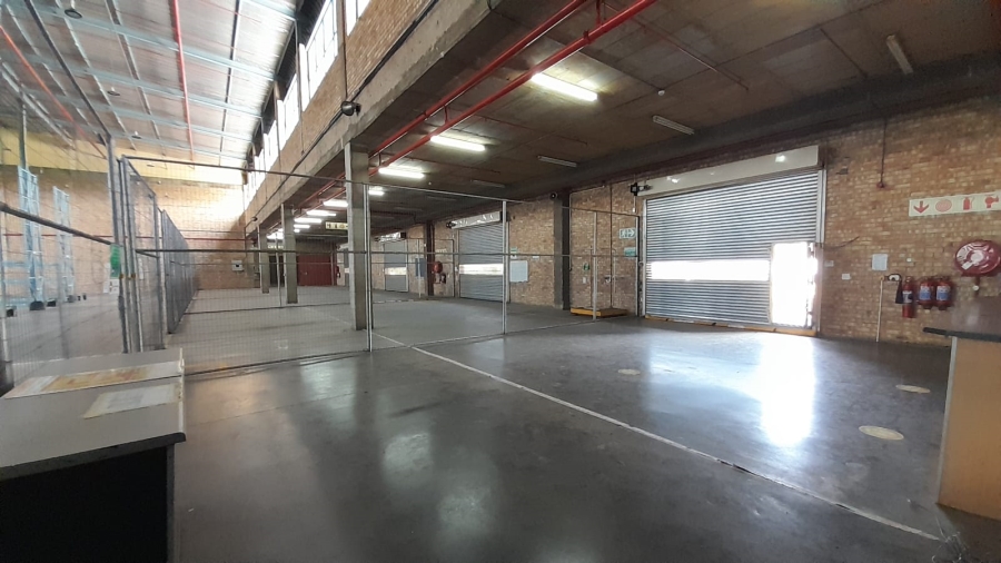 To Let Commercial Property for Rent in Randjespark Gauteng