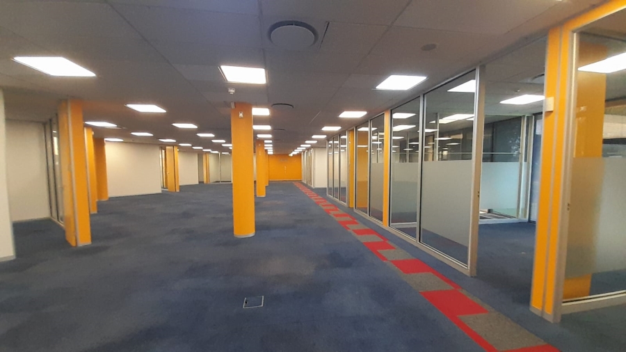 To Let Commercial Property for Rent in Randjespark Gauteng
