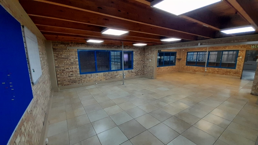 To Let Commercial Property for Rent in Randjespark Gauteng