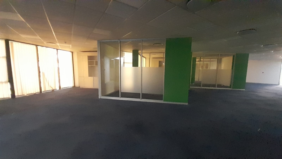 To Let Commercial Property for Rent in Randjespark Gauteng