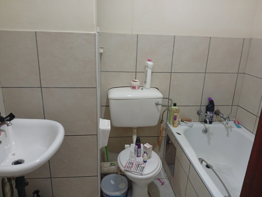 To Let 2 Bedroom Property for Rent in Silverton Gauteng