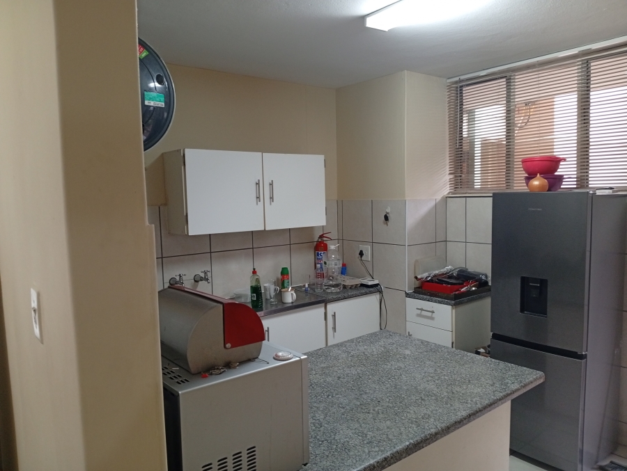 To Let 2 Bedroom Property for Rent in Silverton Gauteng