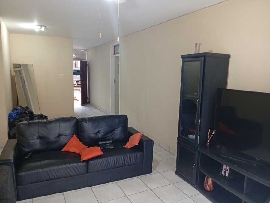 To Let 2 Bedroom Property for Rent in Silverton Gauteng