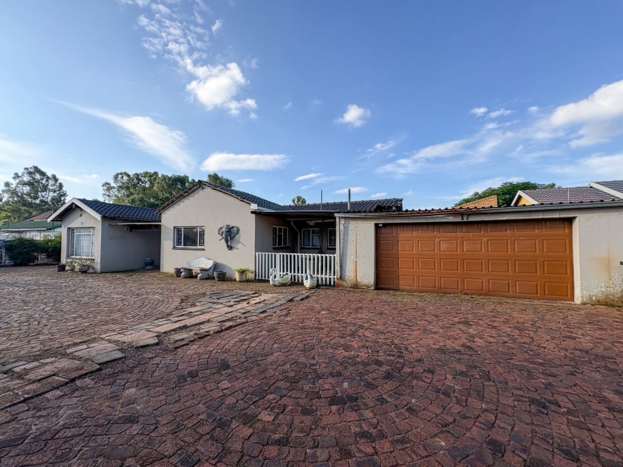 4 Bedroom Property for Sale in New State Areas Gauteng