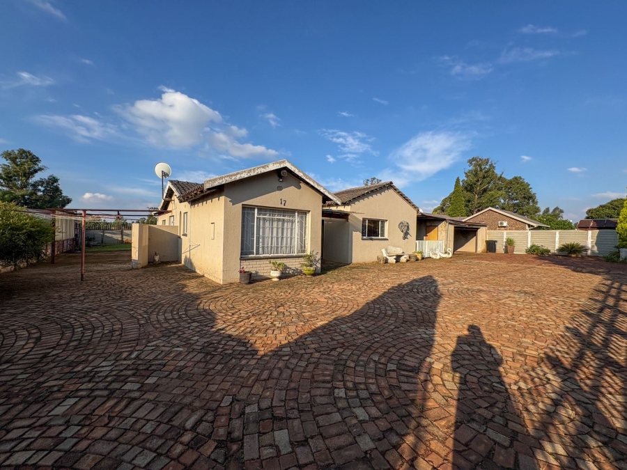 4 Bedroom Property for Sale in New State Areas Gauteng