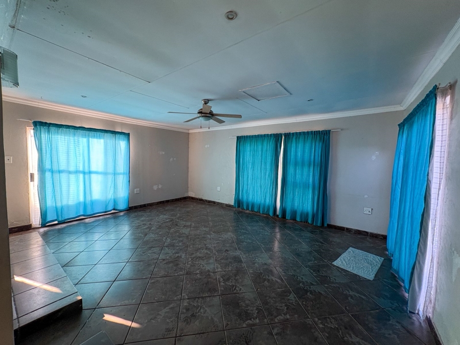 4 Bedroom Property for Sale in New State Areas Gauteng