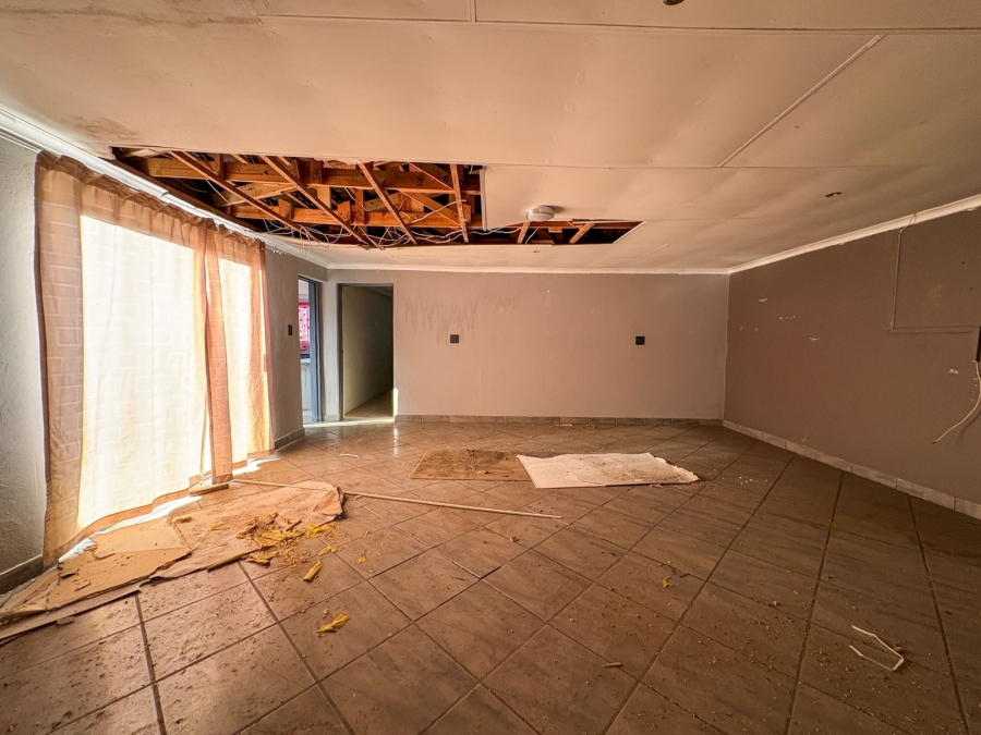 4 Bedroom Property for Sale in New State Areas Gauteng