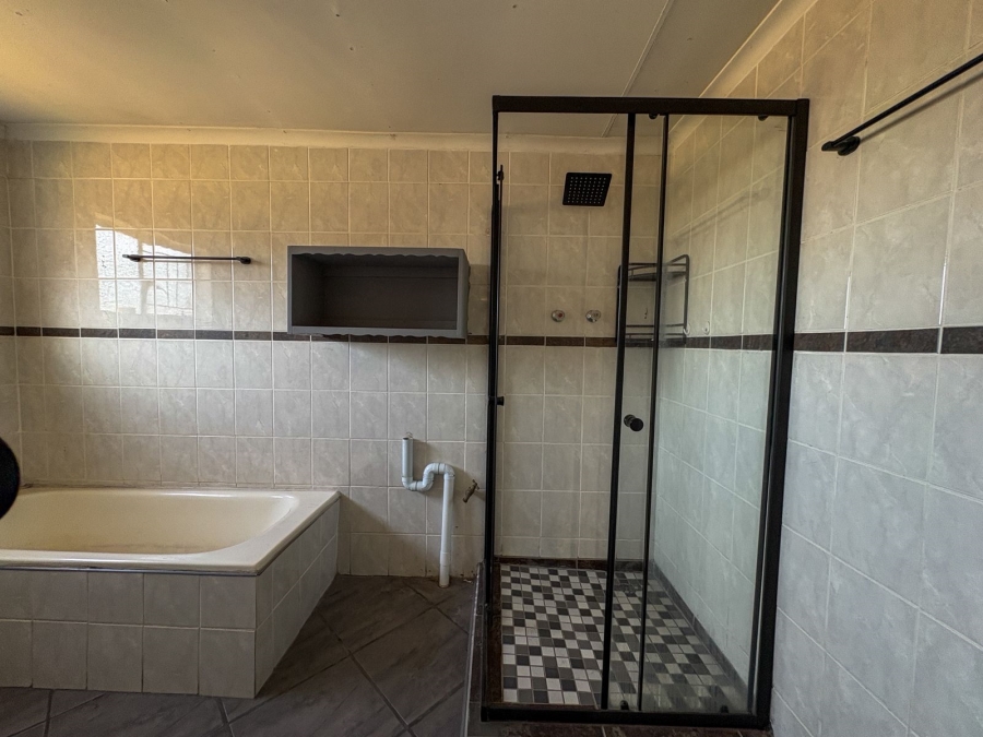 4 Bedroom Property for Sale in New State Areas Gauteng